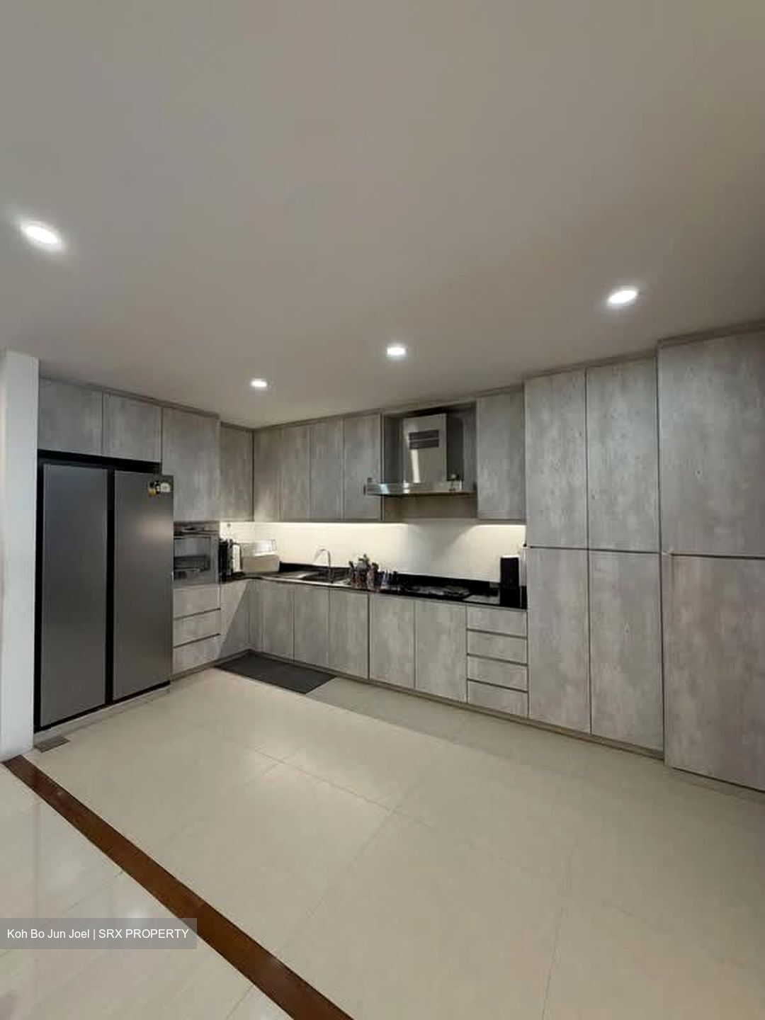 Chestnut Gardens (D23), Terrace #569351021